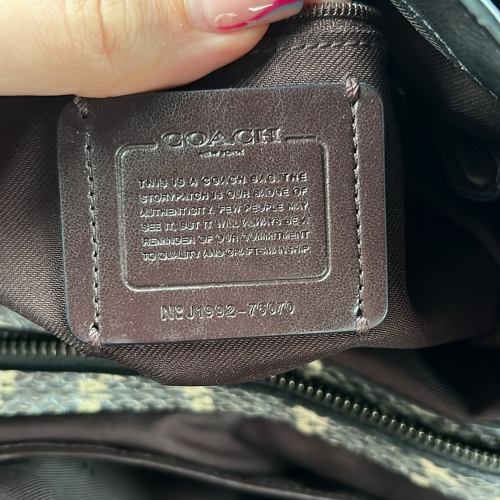 Upcrafted Dalton 31 In Colorblock With Snakeskin Detail - Picture 7 of 15